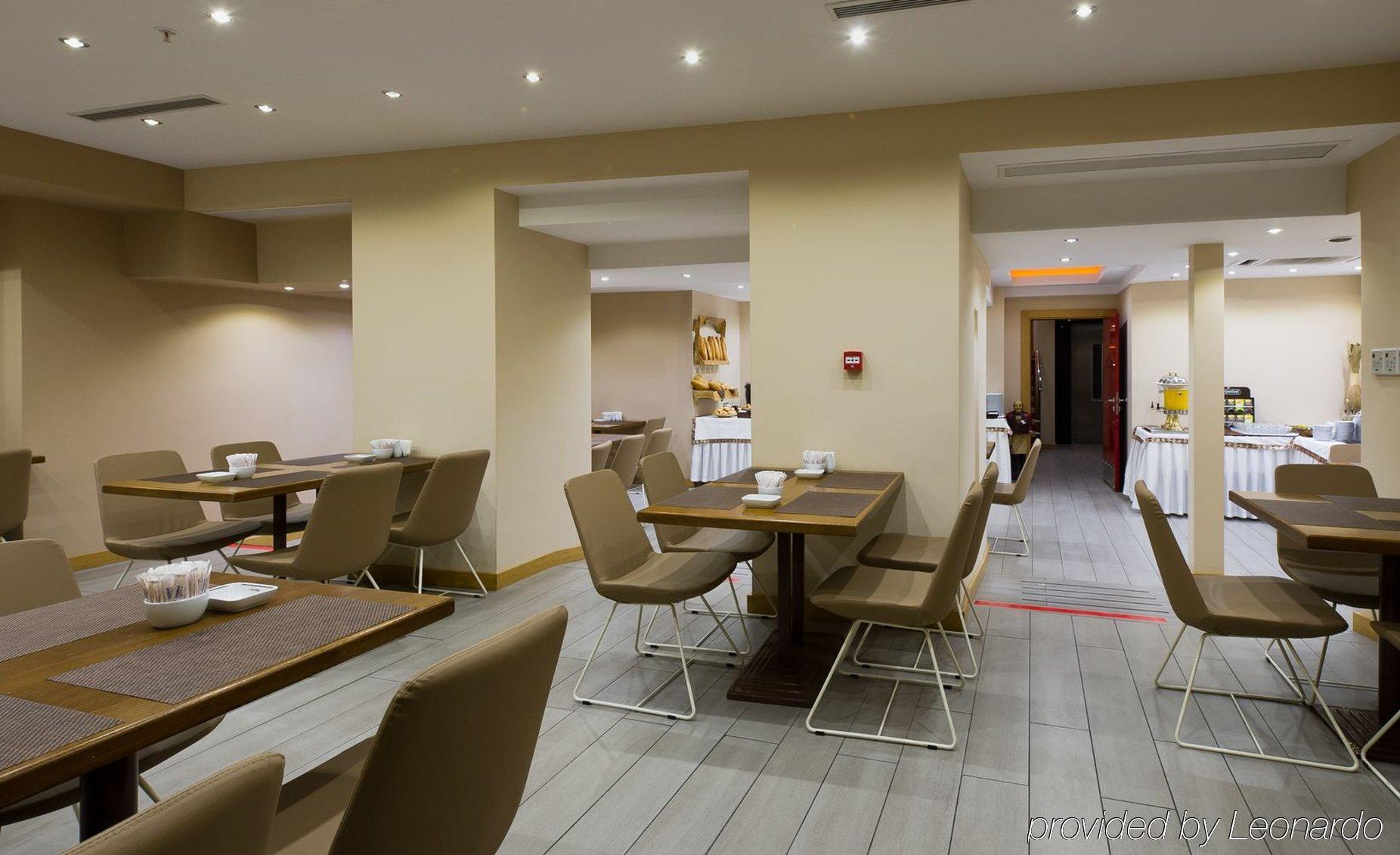 Hotel Olimpiyat Istanbul Exterior photo