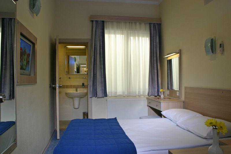 Hotel Olimpiyat Istanbul Room photo